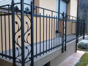 Geschmiedete Balkon- und Treppengeländer